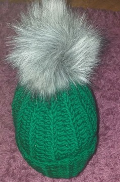 Ciepła zielona czapka zimowa Handmade