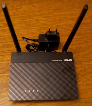 Router ASUS RT-N12+ N300