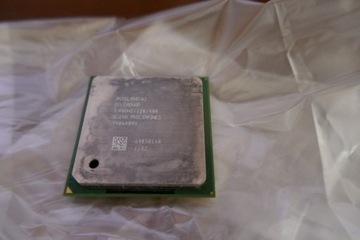 Intel Celeron 2,40 / 128 /400 SL6VU