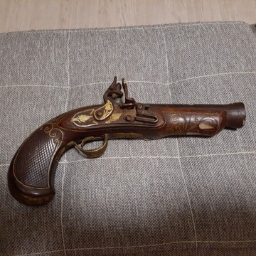 Sprzedam pistolet skałkowy 