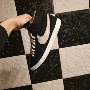 Nike Blazer Mid '77 Retro Suede Black