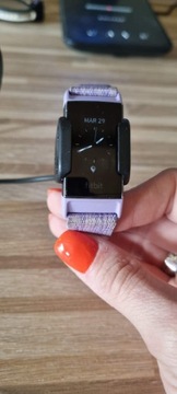 Smartwatch Fitbit Carge 3  fioletowy pasek