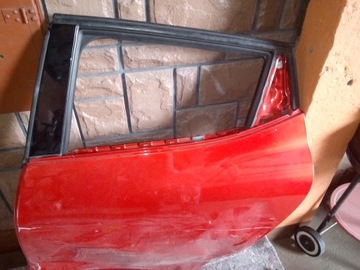 Renault Clio 4 tylne lewe drzwi 