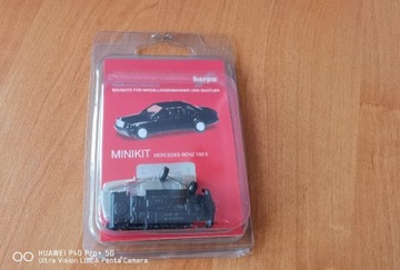 MERCEDES 190E MINIKIT HERPA 1/87