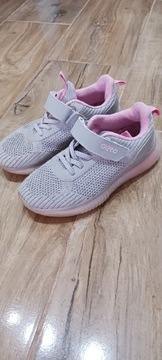 Buty sportowe dla dziewczynki roz.32