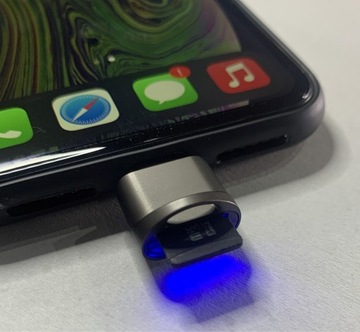 Czytnik adapter kart micro IPhone 