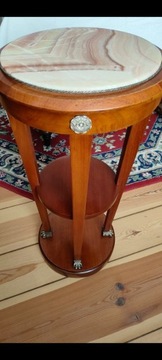 Zabytkowy stolik mahoniowy