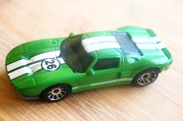 Hot Wheels Ford GT 2005 rok