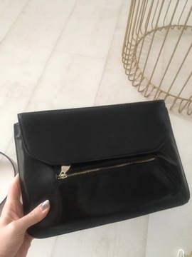 Nowa, czarna kopertówka marki Zara