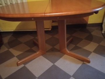 Stół z drewna