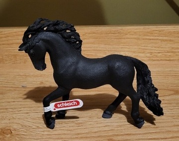 Schleich koń hiszpański ogier figurka model 2020