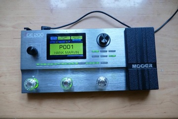 MOOER GE 200 multiefekt+ pedal bag.