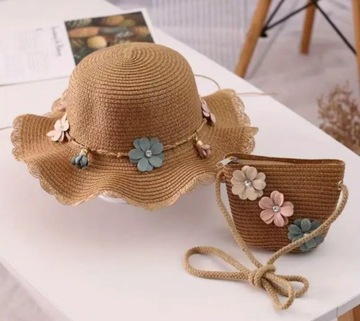 Słomkowy kapelusz dla dziewczynki z kwiatuszkami 