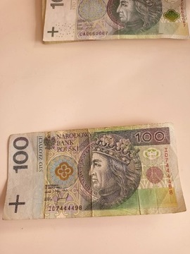 Banknot 100 zł o nr seryjnym ID7444498