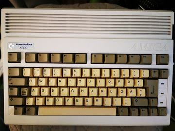 Amiga 600 Pistorm CaffeineOS 32GB HDMI