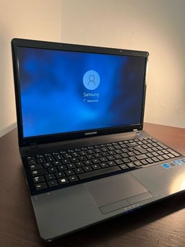 Samsung NP300E5A i3/6GB RAM/120GB SSD