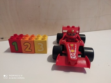 Lego duplo bolid formuła 1 Ferrari