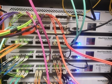 Router  MikroTik CCR1016-12S-1S+