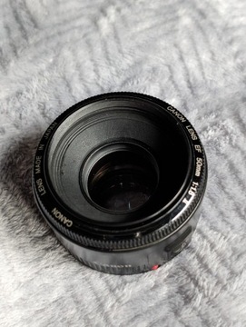 Canon EF 50 1.8 mk2