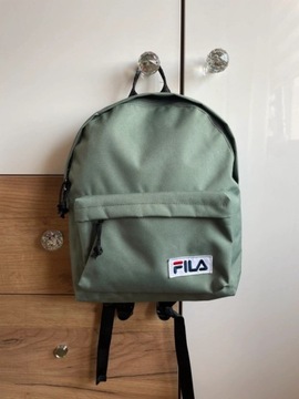 Fila plecaczek khaki logo wycieczkowy z kieszenią