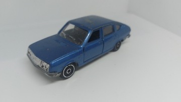 LANCIA BETA 1800 POLISTIL 1/43  LATA 80