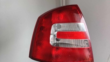 lampa oryg. tył skoda octavia II liftback 08-12 