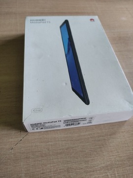 Pudełko do Huawei mediapad T5 wraz z dokumentacją