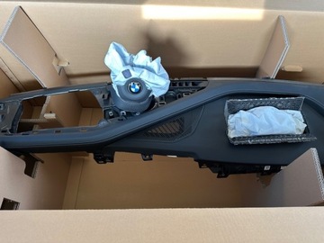 BMW G70 deska poduszki airbag wystrzał 