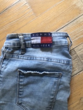 Letnie jeansy tomy hilfiger