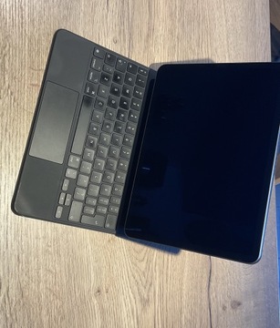 iPad Pro 11 WIFI 128BG + magic keyboard