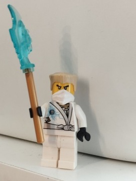 Zane LEGO ninjago minfigurka z bronią 