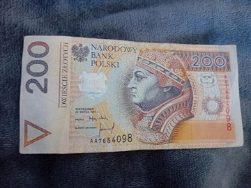 Banknot 200zł serii AA
