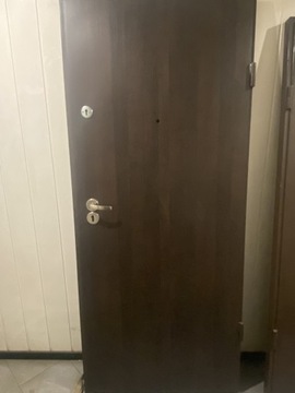 Stalowe drzwi