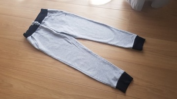 Spodnie dresowe Endo r. 146