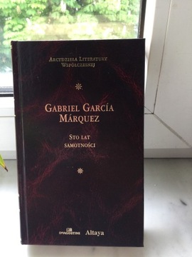 Gabriel Garcia Marquez - Sto lat samotności.