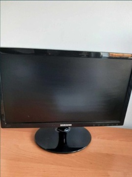 Monitor SAMSUNG LS19D300NY używany, jak nowy