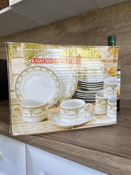 Porcelana Royal Collection kpl.18cz kawowo-deserow