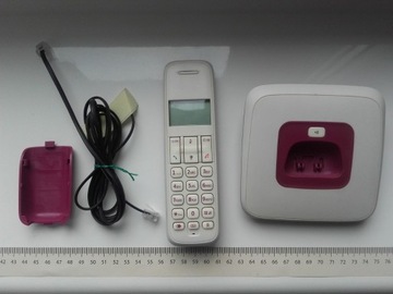 Telefon stacjonarny bezprzewodowy Carrefour CDP110