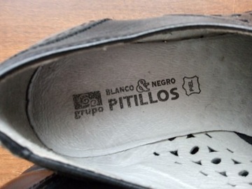 Pitillos Blanco & Negro. Czarne damskie buty roz38