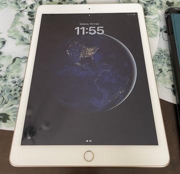 Apple iPad 128 gb gen.5,  kolor złoty, stan idealny