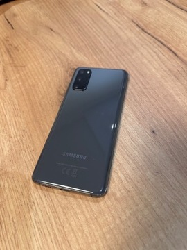 Samsung S20. Stan bardzo dobry. 1 właściciel!