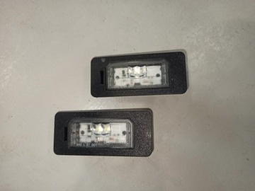 Dwie Lampki tablicy rejestracyjnej BMW F30 