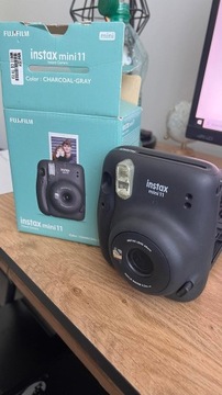 Instax mini 11 kolor czarny