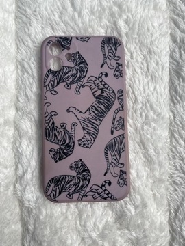 Fioletowe Etui case iPhone 11 w tygrysy