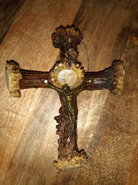 Krzyż z parostków 