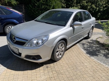 Opel Vectra sedan 2008r.  1.6 benzyna