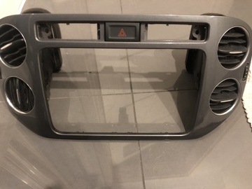 Ramka radio nawigacja VW Tiguan Lift