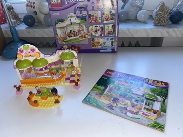 LEGO Friends Bar z sokami w Heartlake 41035