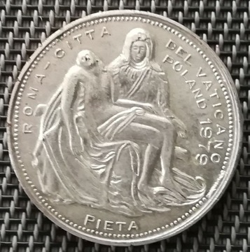 Medal Jan Paweł II Pieta