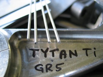 Tytan Ti wałek pręttytanowy ø2 metal pierwiastek